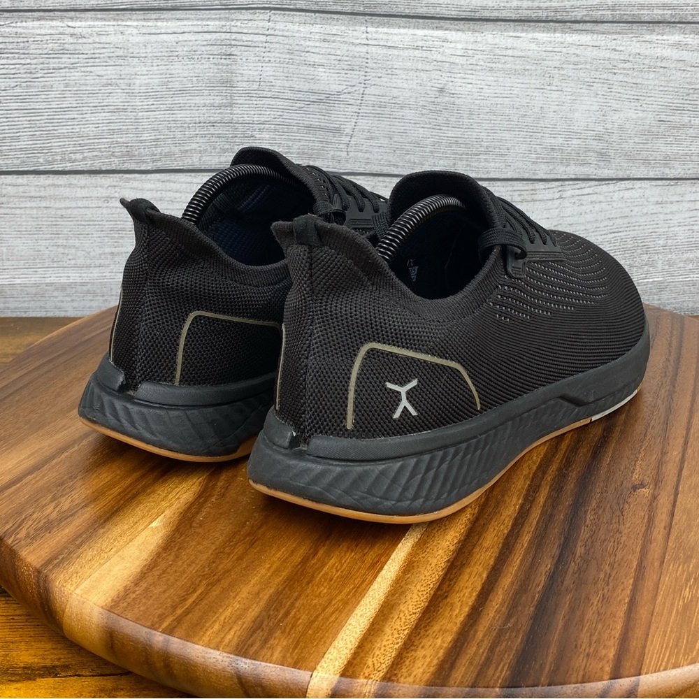 Men's Black Athletic Running Shoes - Picture 5 of 12